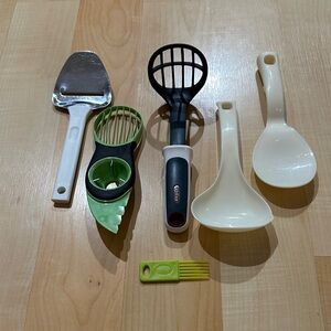Unk Kitchen Tool Set with Cream, Black, Green, and Silver Accents